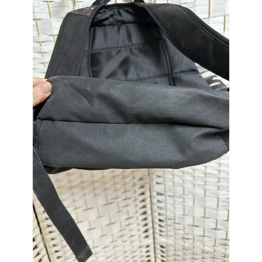 Quiksilver old‎ school Backpack Black/white.